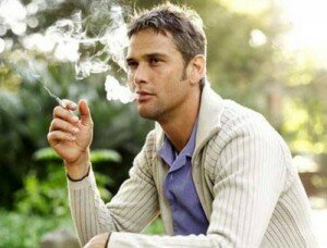 Почему человек курит